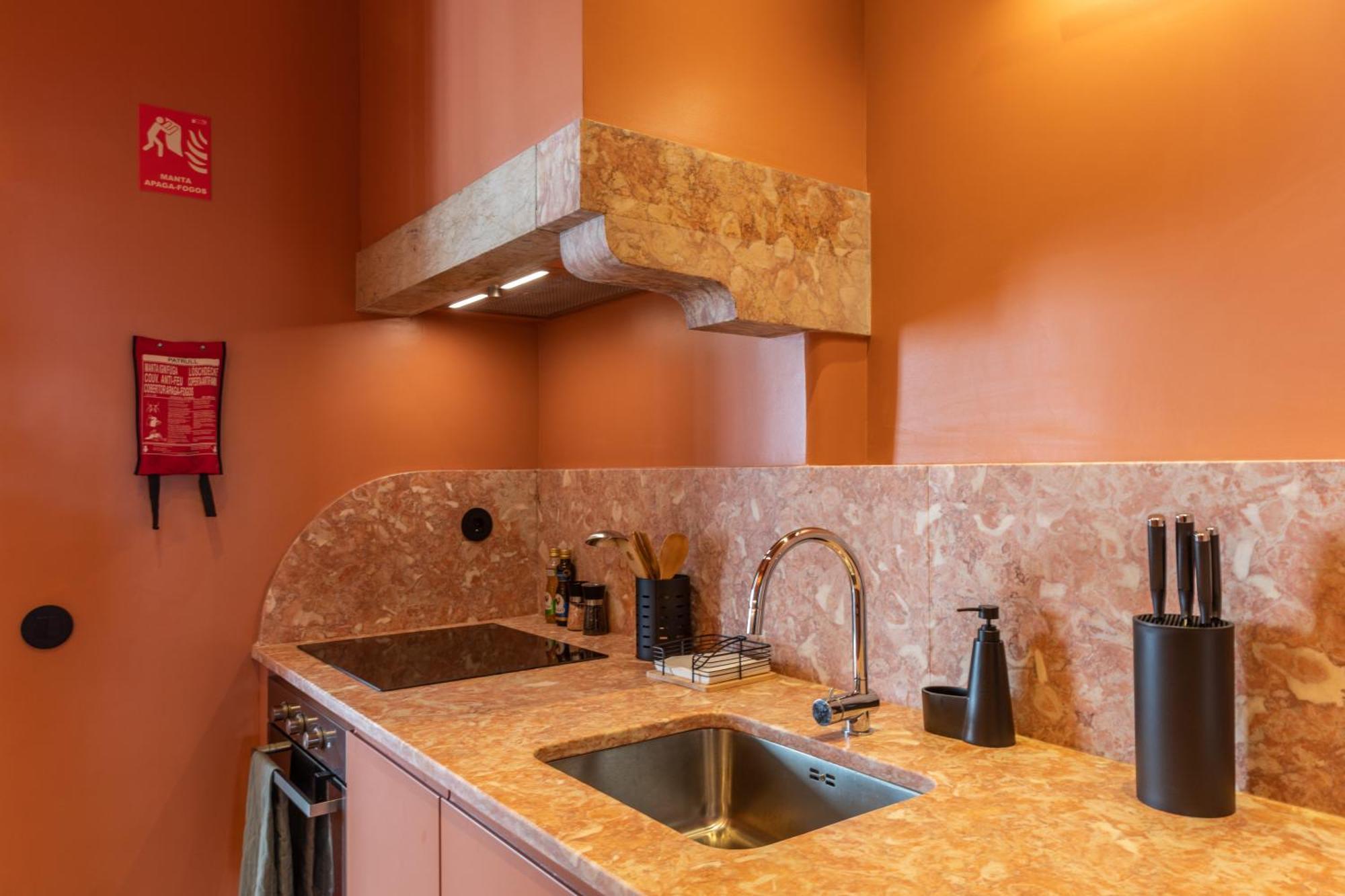 Alvalade 58 - Charming 2 Bedroom Apartment With Ac Near The Airport And City Center Lisbon Luaran gambar
