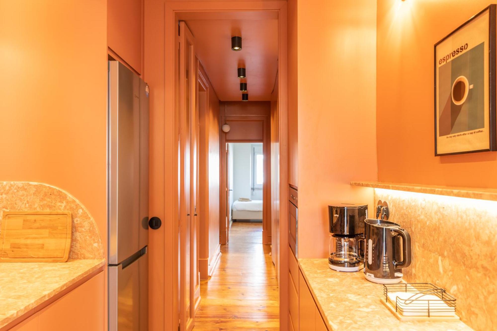 Alvalade 58 - Charming 2 Bedroom Apartment With Ac Near The Airport And City Center Lisbon Luaran gambar
