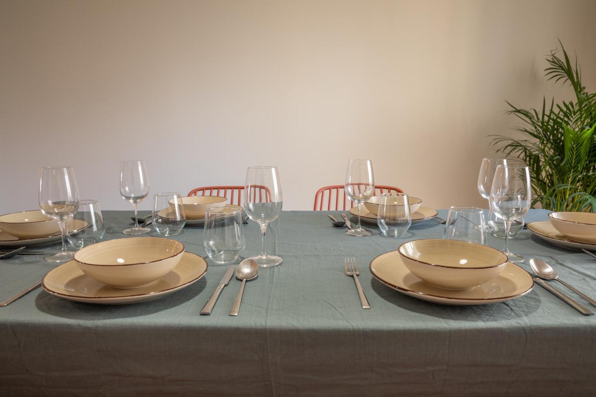 Alvalade 58 - Charming 2 Bedroom Apartment With Ac Near The Airport And City Center Lisbon Luaran gambar