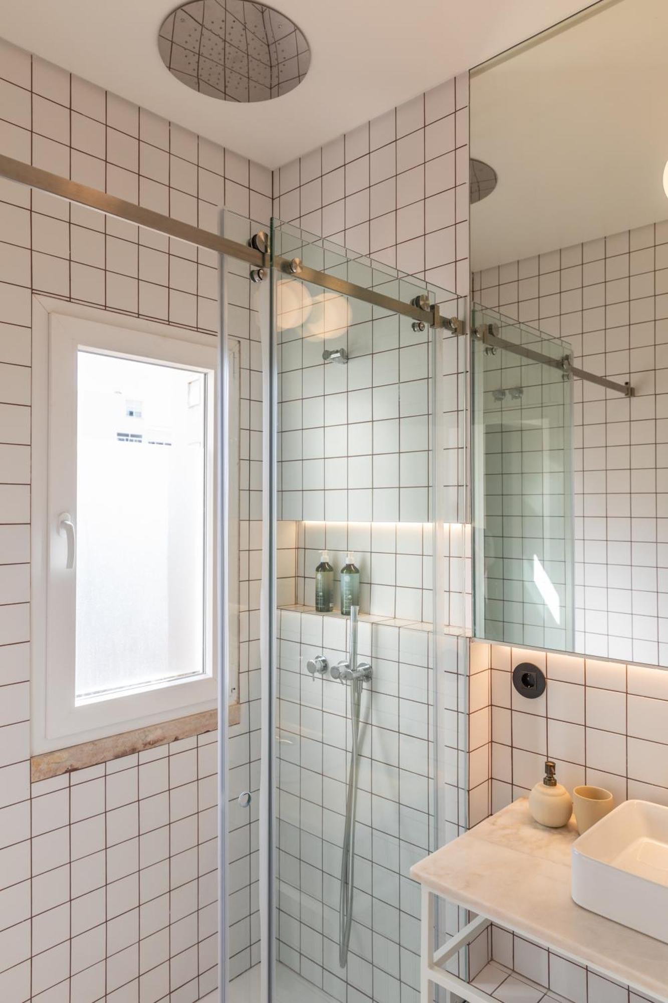 Alvalade 58 - Charming 2 Bedroom Apartment With Ac Near The Airport And City Center Lisbon Luaran gambar