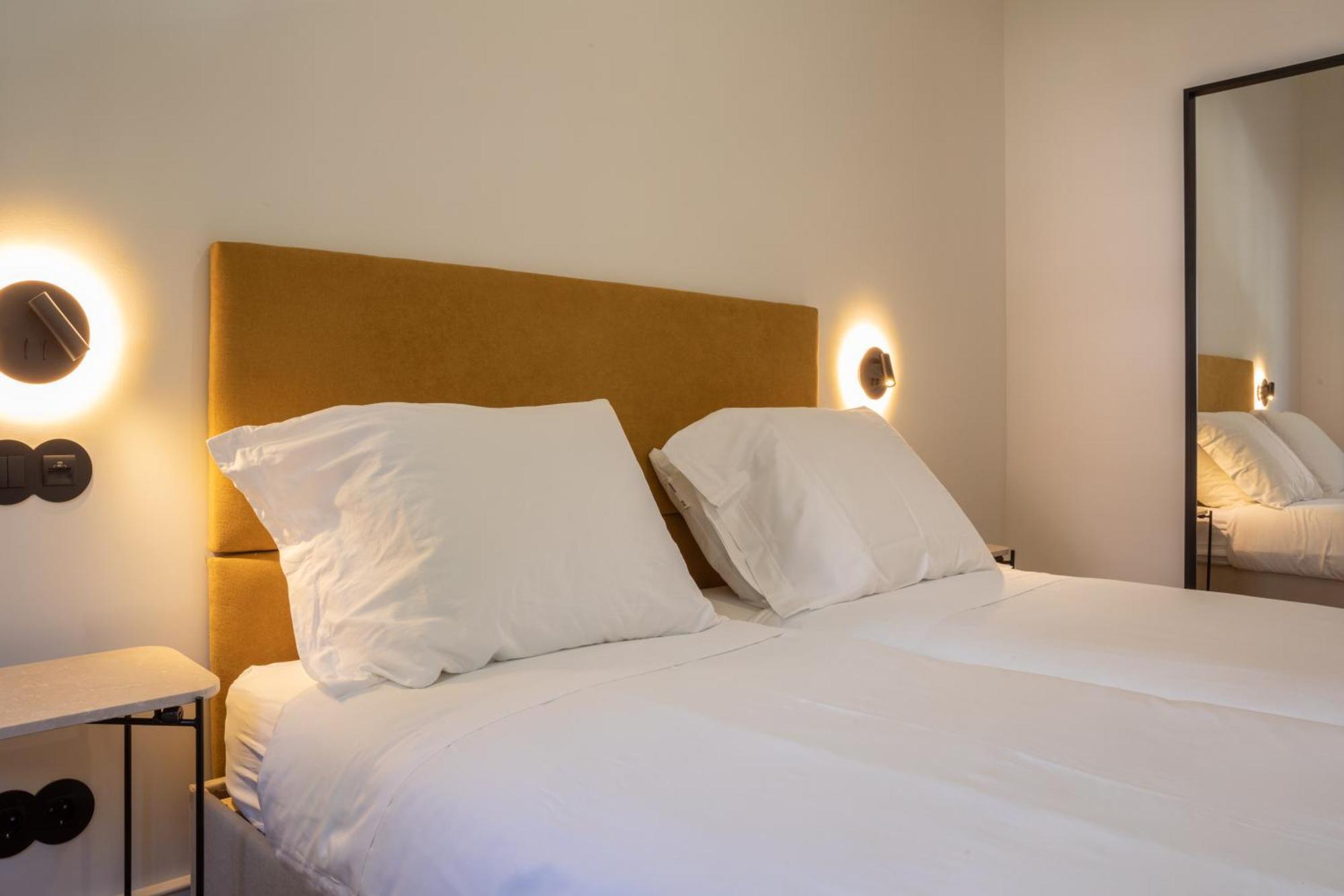 Alvalade 58 - Charming 2 Bedroom Apartment With Ac Near The Airport And City Center Lisbon Luaran gambar